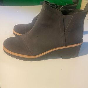 Toms Maude Dark Gray Ankle Boots